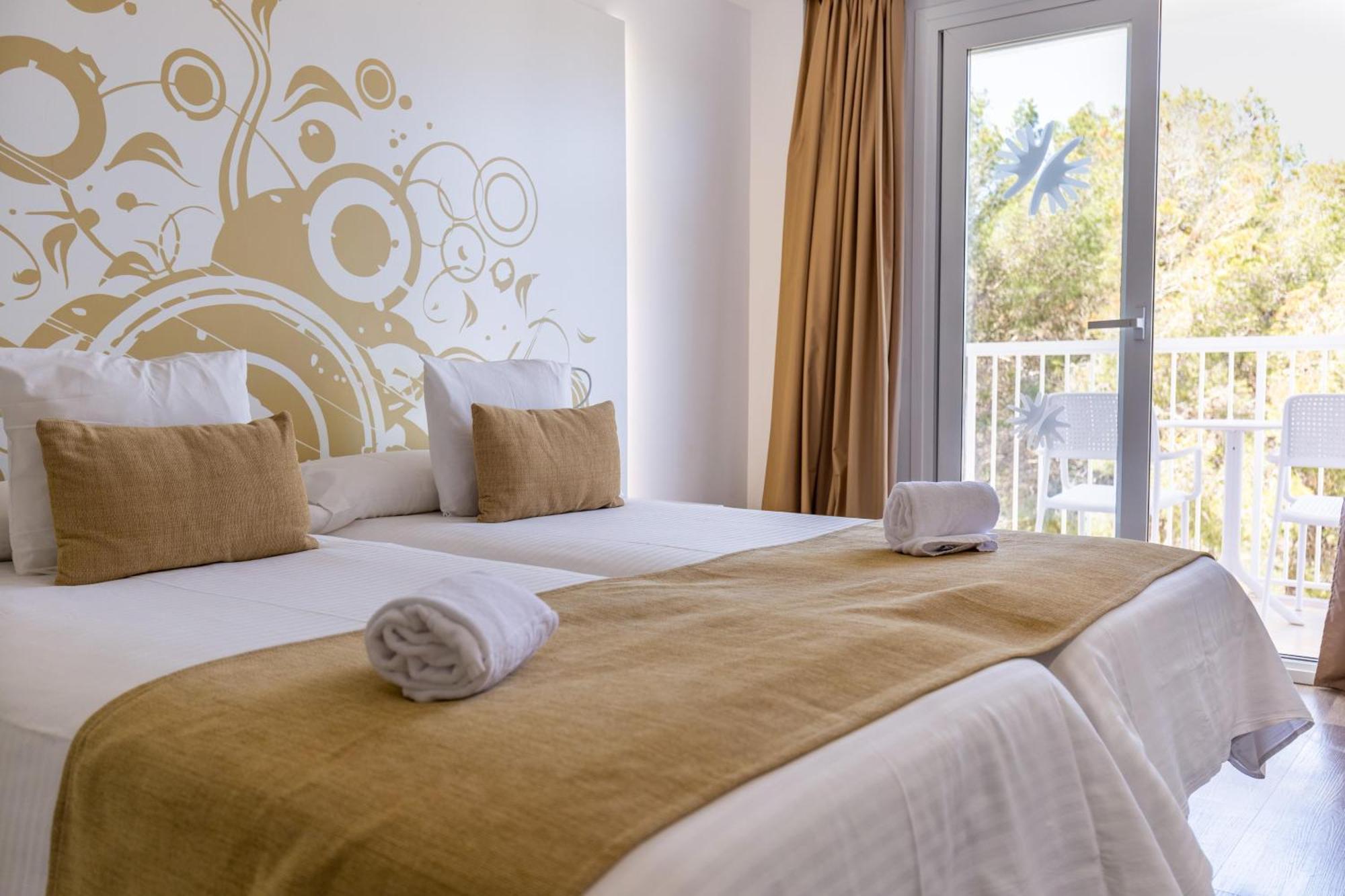 Hotel R2 Bahia Cala Ratjada - Adults Only Zewnętrze zdjęcie