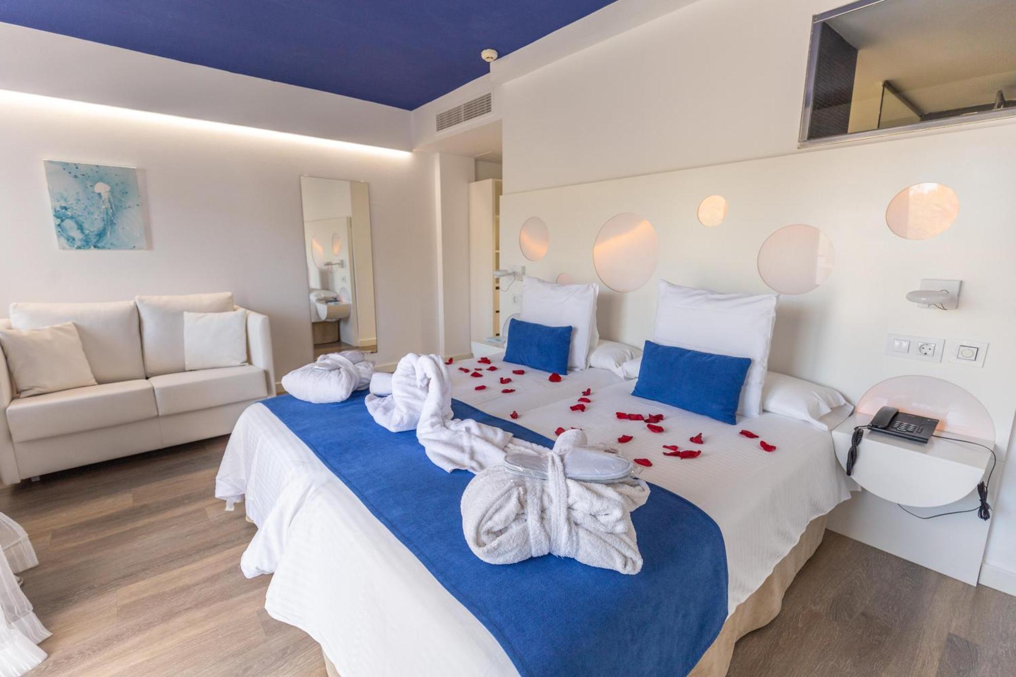 Hotel R2 Bahia Cala Ratjada - Adults Only Zewnętrze zdjęcie